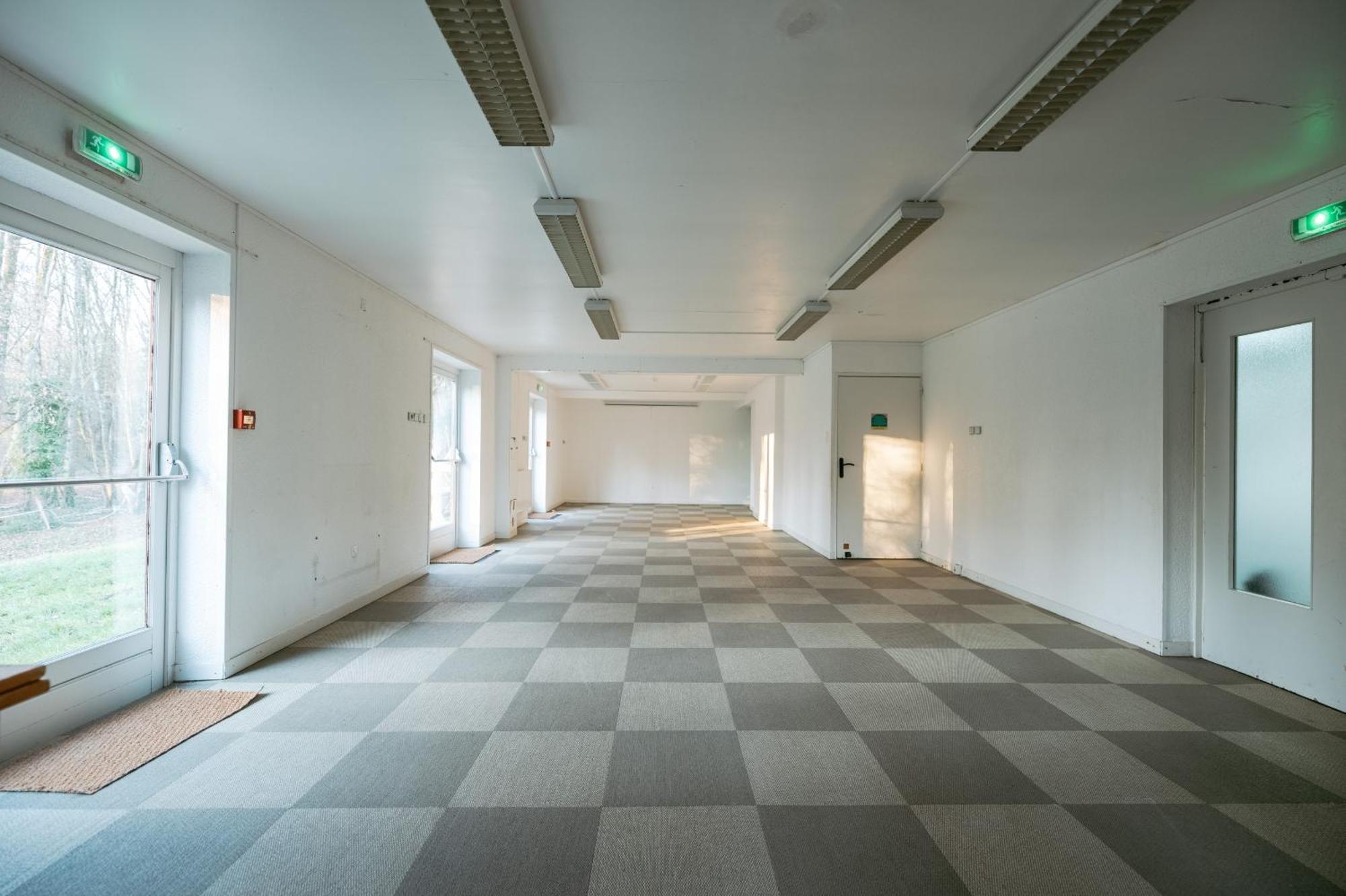 La Donaclaudre - Hebergement De Groupe En Pleine Nature, Ideal Pour Tous Vos Sejours ! 63 Couchages - 2 Grandes Salles - Salle De Jeux - Cuisine Professionnelle - Accessible Facilement - Localisation Attractive -Proche Paris & Disney Saint-Augustin  Eksteriør billede