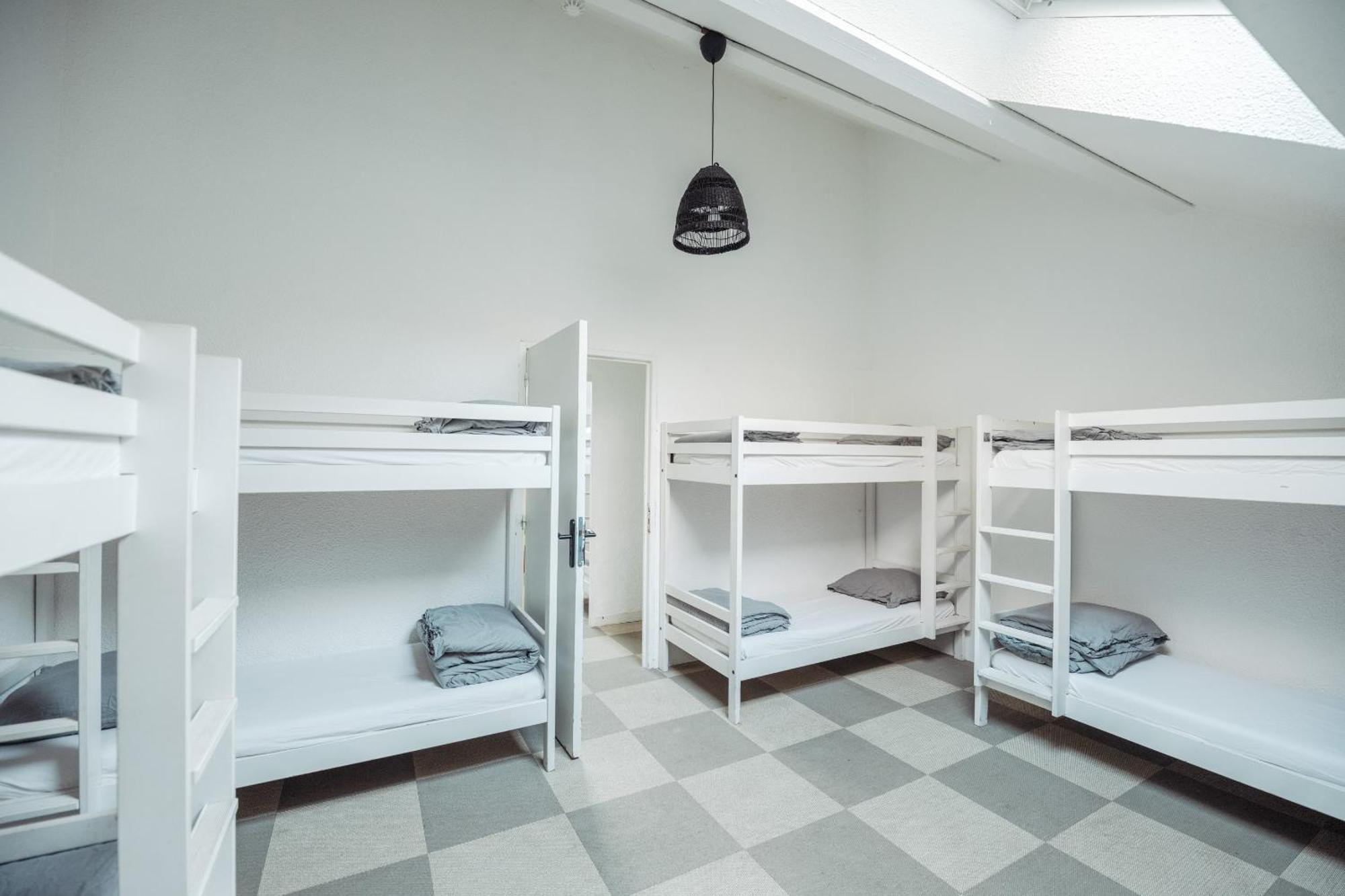La Donaclaudre - Hebergement De Groupe En Pleine Nature, Ideal Pour Tous Vos Sejours ! 63 Couchages - 2 Grandes Salles - Salle De Jeux - Cuisine Professionnelle - Accessible Facilement - Localisation Attractive -Proche Paris & Disney Saint-Augustin  Eksteriør billede